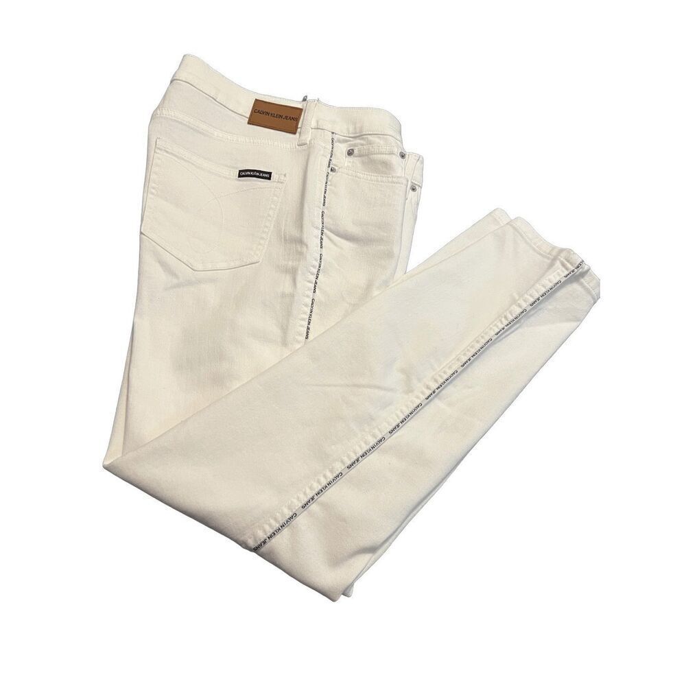 Calvin Klein Women's white Denim jeans size 30